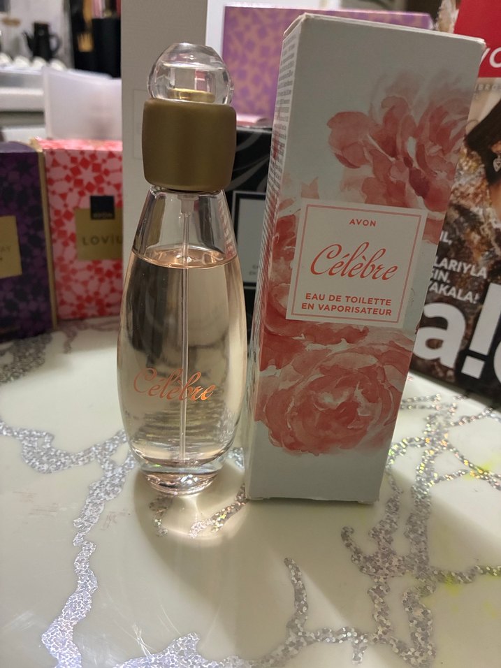 Avon Célebre Kadın Parfümü - Görsel 2