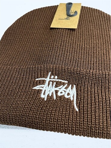 Diğer Stüssy Bere