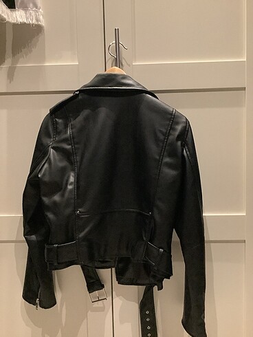 Zara Zara kısa deri ceket