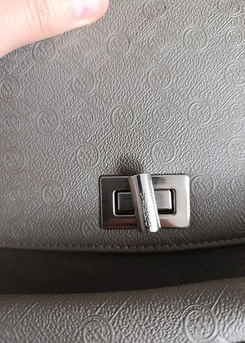  Beden gri Renk Gri Yılan Derisi Desenli Zincir Detaylı Deri Çanta