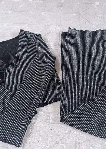 Kız Çocuk Pilili Uzun Kollu Siyah Bolero - Görsel 5