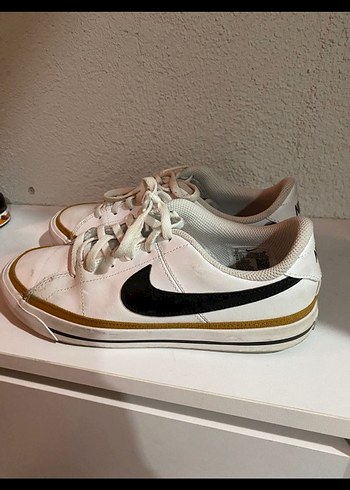 Nike Kadın Spor Ayakkabı