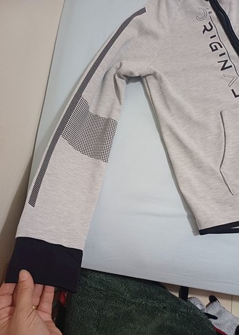 12-13 yaş gri swet cok temiz - Görsel 2