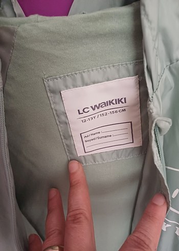 LC Waikiki Kız Çocuk Yeşil Kapüşonlu Fermuarlı yağmurluk