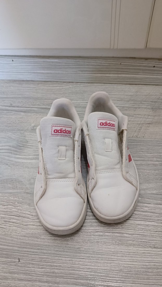 Kız Çocuk Beyaz Adidas Spor Ayakkabı - Görsel 3