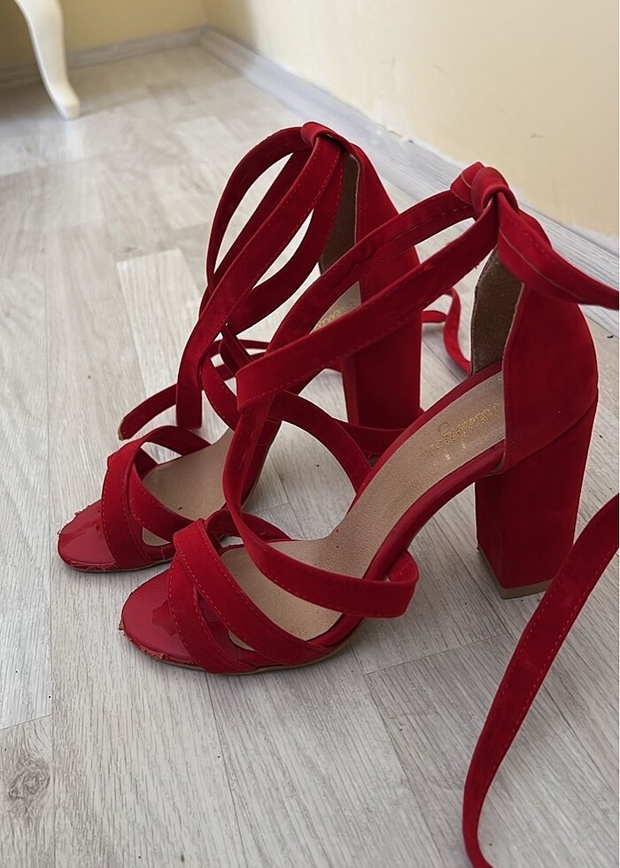 Topuklu ayakkabı - Görsel 3