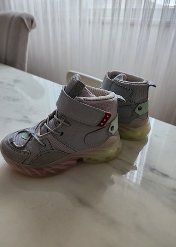 Kız Çocuk Gri Bağcıklı Spor Ayakkabı, bot Vicco Marka - Görsel 5