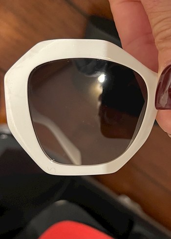 Prada Güneş Gözlüğü - Görsel 5