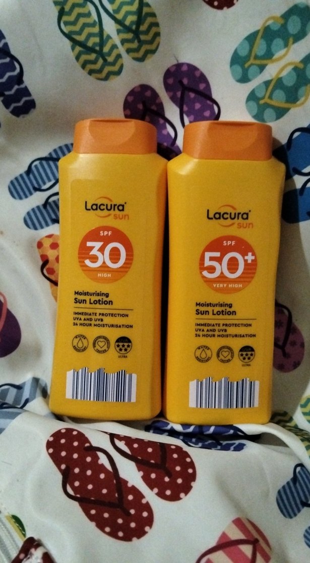 Lacura SPF 30 ve SPF 50+ Nemlendirici Güneş Losyonu - Görsel 2