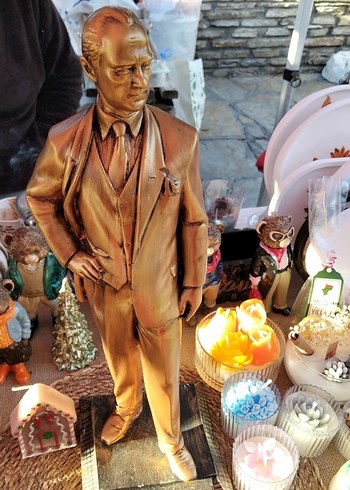 Parlak Altın Renkli Figürin - Görsel 5