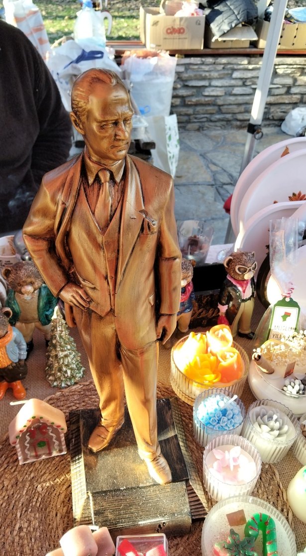 Parlak Altın Renkli Figürin - Görsel 5