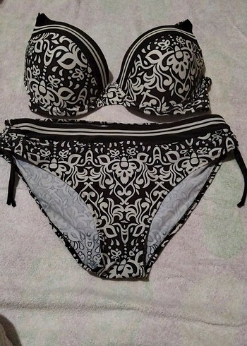 Siyah Desenli Dantelli Bohem Bikini