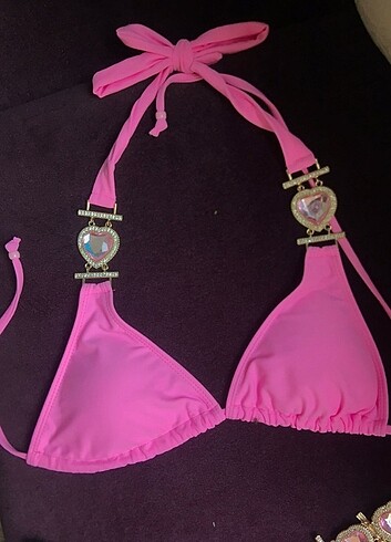 Diğer Bikini.