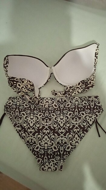 52 Beden çeşitli Renk Bikini..