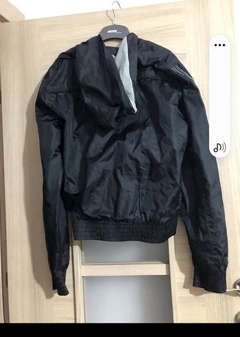 Siyah Fermuarlı Erkek Yağmurluk - Görsel 5