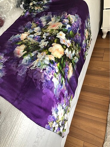 İpek eşarp azkullanıldı