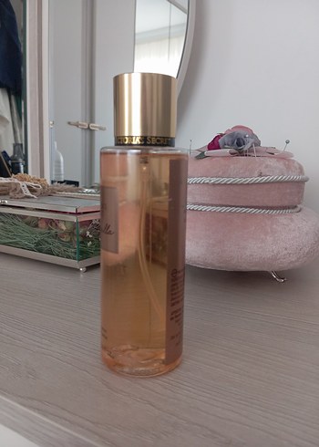 Victoria s Secret Victoria's Secret Bare Vanilla Kadın Parfümü 250 ml