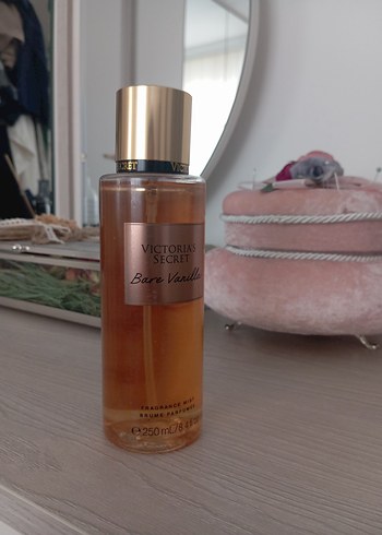 Victoria's Secret Bare Vanilla Kadın Parfümü 250 ml