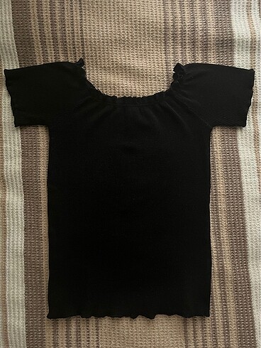 Siyah crop