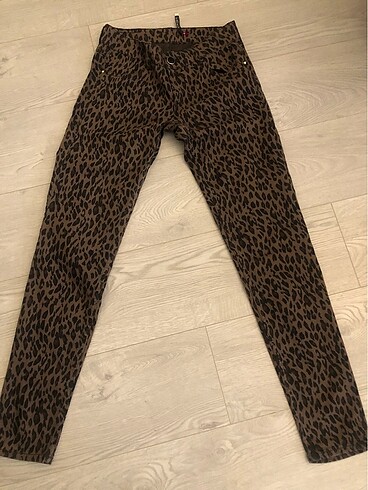 Leopar pantolon