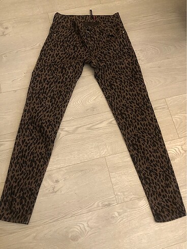 Zara Leopar pantolon