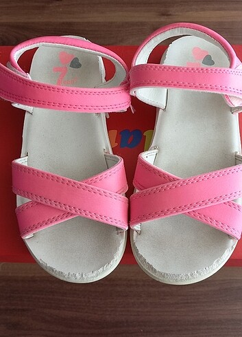 Zara KIZ COCUK SANDALET