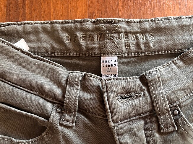 Zara Haki jean