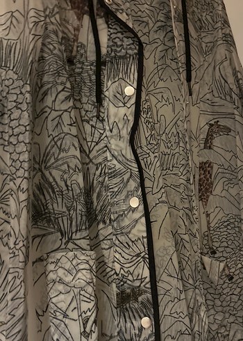 Şeffaf Desenli Uzun Kadın Yağmurluk - Görsel 2