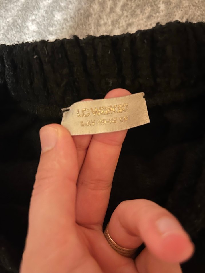 Düğmeli Siyah Mini Tüvit Şort - Görsel 3