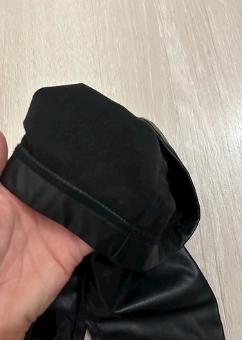 Deri Görünümlü Siyah Kız Çocuk Tayt - Görsel 4