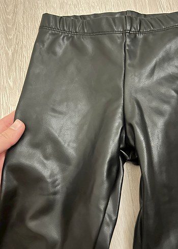 Deri Görünümlü Siyah Kız Çocuk Tayt - Görsel 2