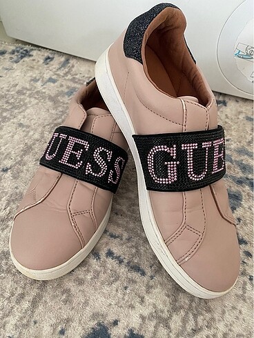 Guess ayakkabı