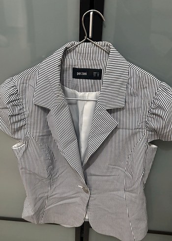 Düğmeli Kısa Kollu Gri Zebra Desenli Blazer - Görsel 2