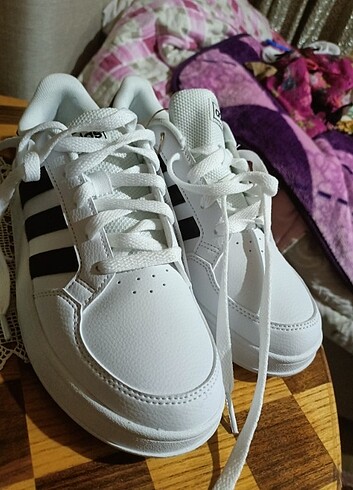 Orjinal adidas spor ayakkabı 