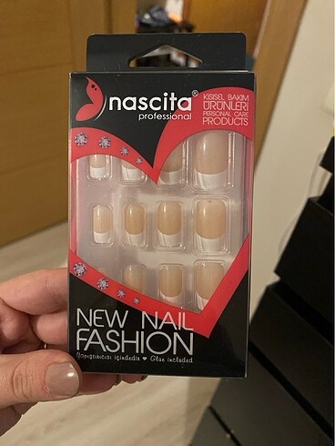 Nascita takma tırnak