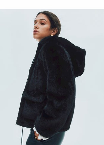 H&m Siyah Kapüşonlu Kadın Kürk Detaylı Ceket - Görsel 3