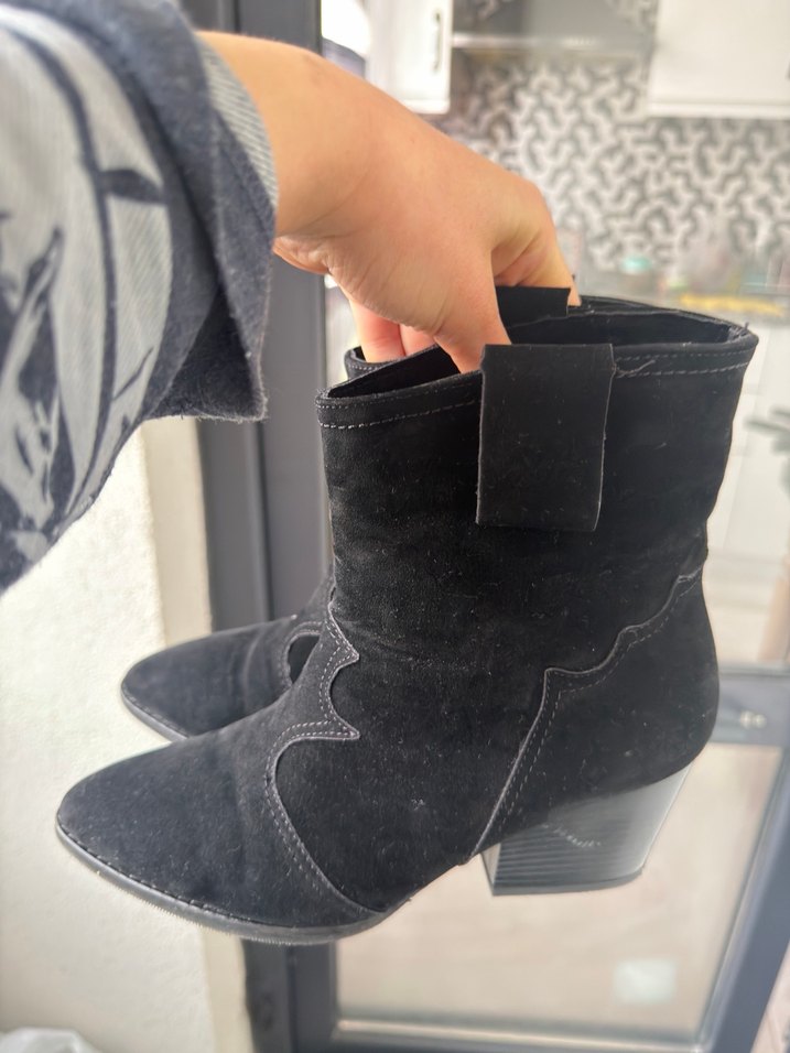 Bambi Siyah Süet Kadın Dolgu Topuklu Bot - Görsel 3