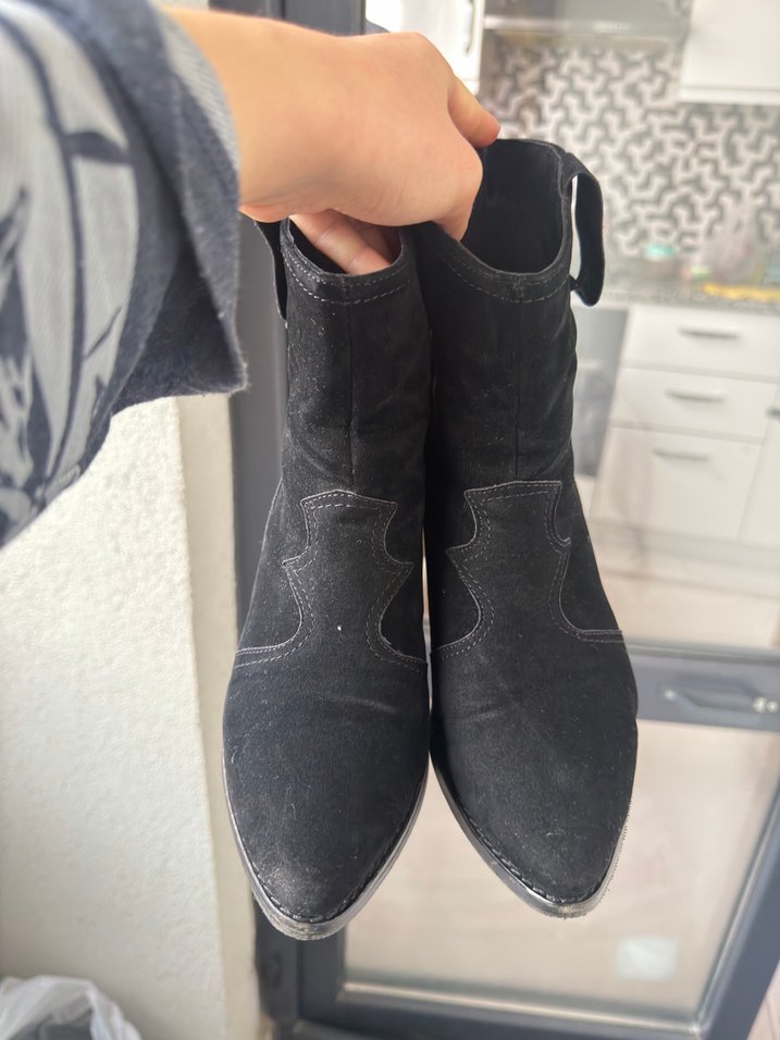 Bambi Siyah Süet Kadın Dolgu Topuklu Bot - Görsel 4