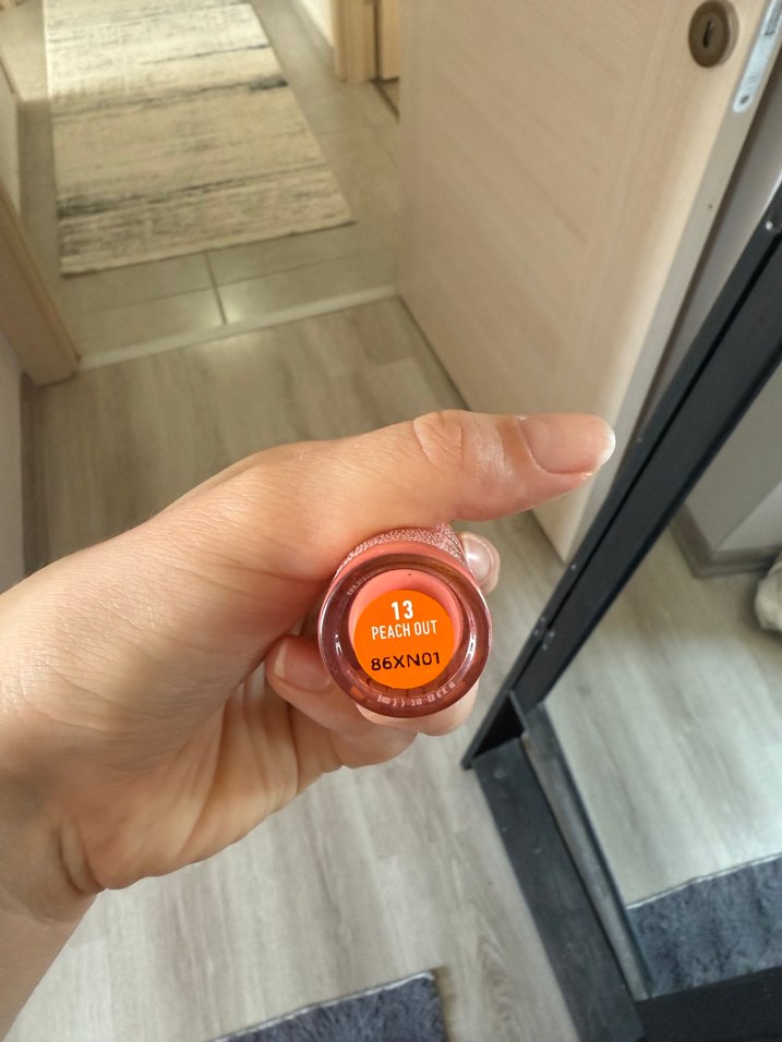 Nyx Parlak Turuncu Ruj - Görsel 2