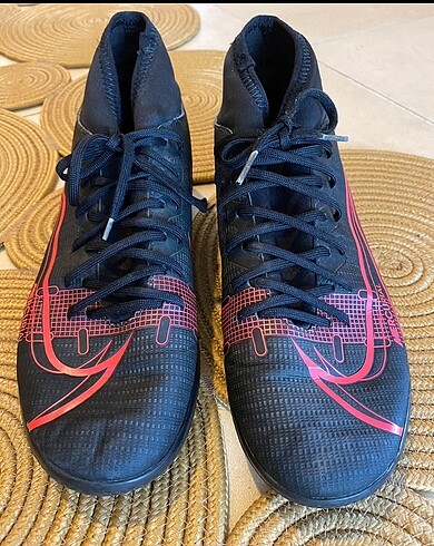 Nike futbol ayakkabısı