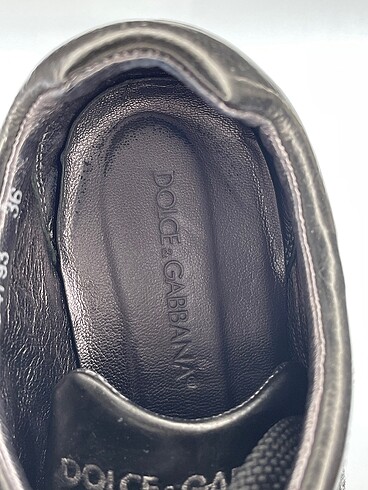 37 Beden siyah Renk Dolce & Gabbana Spor Ayakkabı %70 İndirimli.