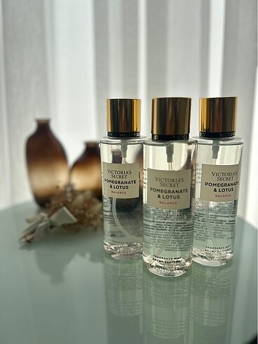 Victoria?s Secret pomegranete&lotus