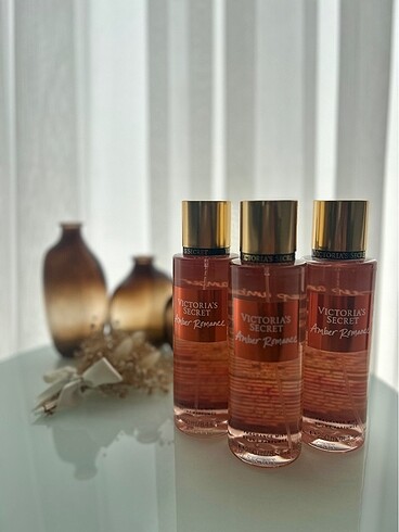 Victoria?s Secret amber romance