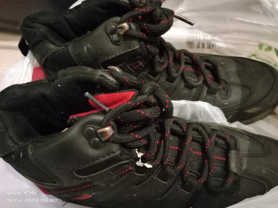 erkek. bot - Görsel 2