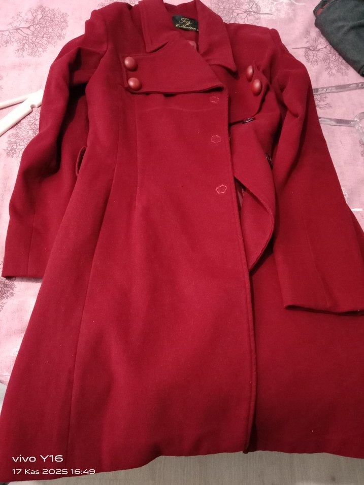 Bordo Düğmeli Kadın Kaban - Görsel 3