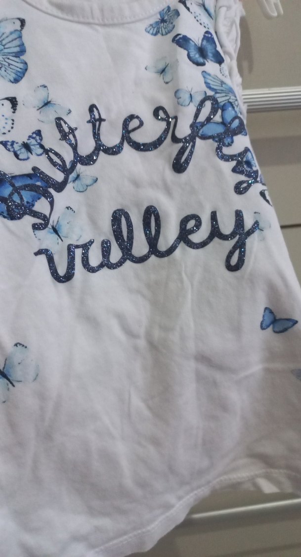 Beyaz Kelebek Baskılı Fırfırlı Kız Tişörtü - Görsel 2