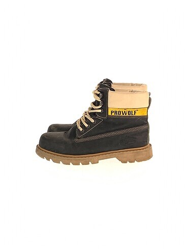 PreLoved Bot %70 İndirimli.