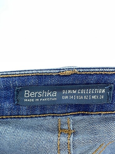 34 Beden çeşitli Renk Bershka Jean / Kot %70 İndirimli.