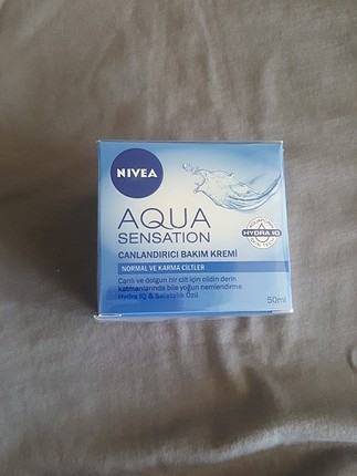 Nivea Aqua Sensation Bakim Kremi
