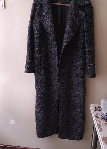 Siyah uzun kışlık kaban